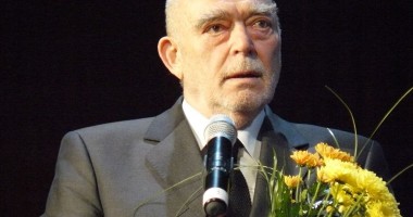 Stire din Cultură-Educație : Mircea Albulescu, sărbătorit sâmbătă, la 80 de ani, la UNATC
