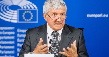 Stire din Politică-Administrație : Mircea Diaconu vine la Constanța. Eurodeputatul este nehotărât  în privința unui nou mandat