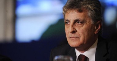 Stire din Politică-Administrație : De unde cumpără România avioane