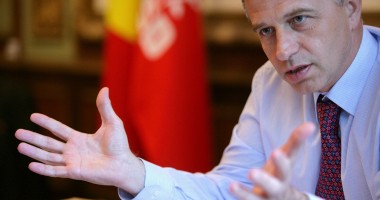 Stire din Politică-Administrație : "Sunt probabil cel mai potrivit om sa fiu președintele României"