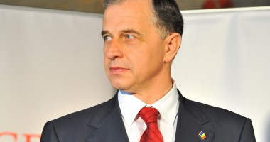 Stire din Politică-Administrație : "Sunt dispus să preiau și să duc în Parlament o nouă Lege a finanțării partidelor"