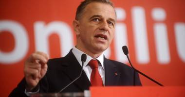 Stire din Politică-Administrație : Geoană își face partid și la Constanța. Cine va conduce "România Noastră"