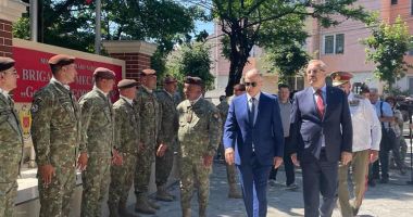 Stire din Politică-Administrație : Mircea Geoană susține investiția în militari bine pregătiți și motivați
