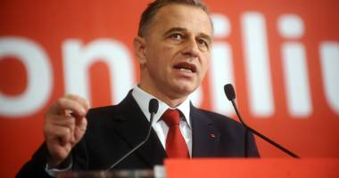 Mircea Geoană a lansat 