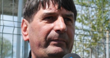 Stire din Sport : Fotbal / Antrenorul de la ALRO Slatina aproape de o tragedie!