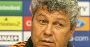Stire din Sport : Mircea Lucescu a fost operat de urgență. O cantitate mare de lichid îi apasa plămânul