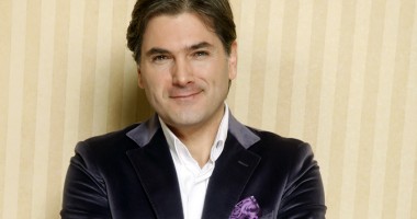 Stire din Monden : Mircea Radu a devenit TĂTIC
