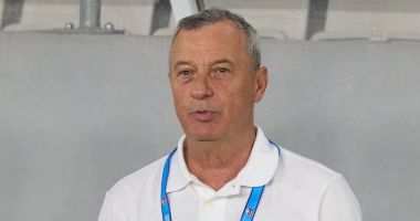 Stire din Sport : Mircea Rednic operat de urgență. Care este starea antrenorului