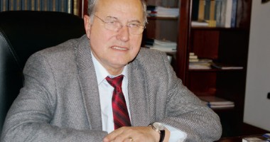 Stire din Politică-Administrație : Democrat-liberalii nu susțin proiectul de descentralizare prezentat de Liviu Dragnea
