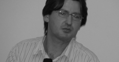 Stire din Cultură-Educație : Scriitorul Mircea Țuglea, înmormântat mâine