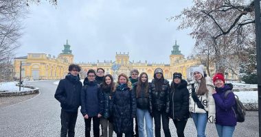Stire din Cultură-Educație : Elevii mirciști comunică prin artă, împreună cu colegi din Polonia și Germania
