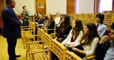 Stire din Cultură-Educație : Mirciștii strălucesc din nou!  Bronz la Balcaniada de matematică și premii internaționale la literatură
