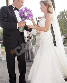 Simona Gherghe a prins buchetul Gabrielei Firea! - 2