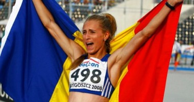Stire din Sport : Campionatele Europene de tineret / Atleta Mirela Lavric a obținut medalia de argint la 400 de metri
