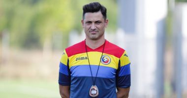 Stire din Sport : Mirel Rădoi a anunțat lotul de 23 de jucători pentru CE de tineret; Răzvan Marin ratează turneul final