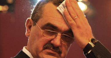 Stire din Eveniment : Fostul ministru al Transporturilor rămâne în arest