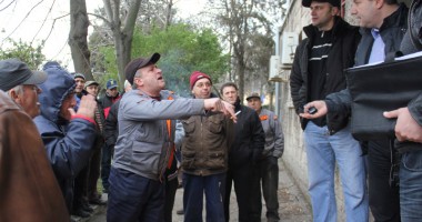 Stire din Economie : Mișcarea sindicală portuară e mai divizată decât oricând