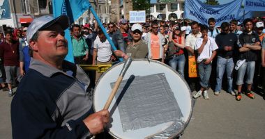 Mișcarea sindicală din România s-a erodat puternic în cei 30 de ani de existență - 3