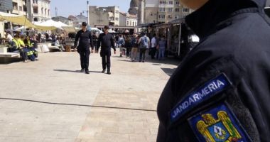 Stire din Eveniment : JANDARM DE 39 DE ANI, ÎN STARE GRAVĂ DUPĂ CE A SUFERIT UN ATAC CEREBRAL, la volanul autospecialei