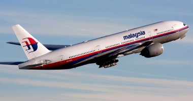 Stire din Actualitate : Zona de căutare a zborului MH370 a fost MODIFICATĂ: "Aceasta e pista cea mai credibilă cu privire la posibila localizare"