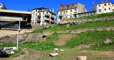 Stire din Constanța focus : Misterioasele galerii de sub Constanța: "M-a speriat adâncimea lor. Nu era un sistem de apărare"