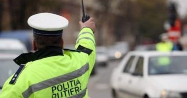 Ce au pățit doi polițiști din Constanța prinși cu MITA în buzunar