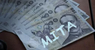 Stire din Eveniment : Rezidențiat "cumpărat". Zeci de studenți și profesori de la Medicină, cercetați de DNA