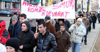 Stire din Politică-Administrație : Mitingul de la Constanța: protest sau "petrecere" pesedistă?
