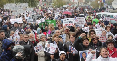 Stire din Politică-Administrație : Năvodărenii îl vor liber pe primarul Nicolae Matei