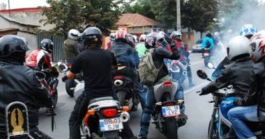 Stire din Eveniment : Ești motociclist? Trebuie să știi asta!
