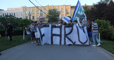 S-AU SĂTURAT! Suporterii cer plecarea lui GIANI NEDELCU de la FC FARUL - 5