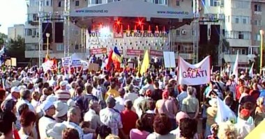 Stire din Politică-Administrație : Angajații instituțiilor subordonate CJC, obligați să participe la mitingul USL
