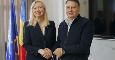 Stire din Politică-Administrație : Preşedintele CJC, Florin Mitroi s-a întâlnit cu ambasadoarea Norvegiei în România