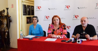 Stire din Cultură-Educație : Teatrul antic, la malul mării.  "Publicul constănțean merită un act cultural de calitate"