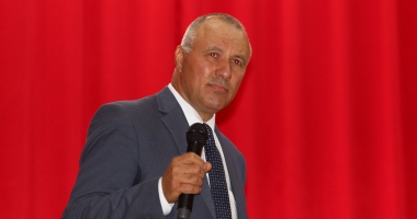 Stire din Cultură-Educație : Război total la ISJ Constanța. Inspectorul școlar general Petrică Miu o "toarnă" la DNA pe adjuncta sa