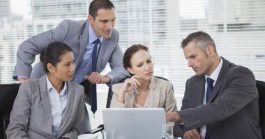 Stire din Economie : Managerii din economie estimează  că activitatea și prețurile vor crește în următoarele luni