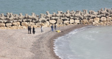 Femeie găsită moartă pe plaja Trei Papuci - 3