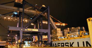 Stire din Economie : Moartea unui docher german, o lecție pentru operatorii portuari români