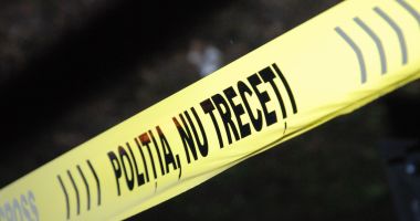 Stire din Eveniment : Caz neobișnuit: a scos în stradă cadavrul iubitei, înainte de a suna la Poliție!