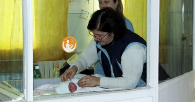Stire din Sănătate : Moașele  din spitale  au o zi a lor
