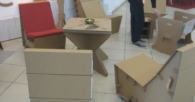 Mobila de lux și mobila din carton, în competiție la târgul din Mamaia - 6