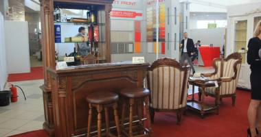Mobila românească, de calitate - vedeta târgului din Mamaia - 13