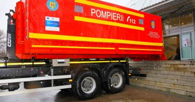 Stire din Social : Mobilizare, la Constanţa. Primul camion cu ajutoare umanitare a plecat către refugiații ucrainieni