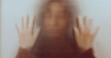 Stire din Actualitate : Mărturia tulburătoare a unei fete care a scăpat din capcana abuzatorului de la Iaşi. COȘMARUL de la Agenţia de modele
