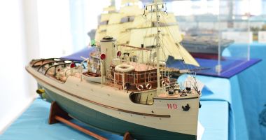 Stire din Cultură-Educație : Expoziţie-concurs de modelism, la Muzeul Naţional al Marinei Române
