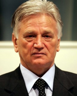Stire din Actualitate : 27 ani de închisoare pentru fostul șef  al armatei iugoslave, Momcilo Perisic