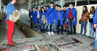 Stire din Cultură-Educație : Moment de cotitură pentru învățământul tehnologic