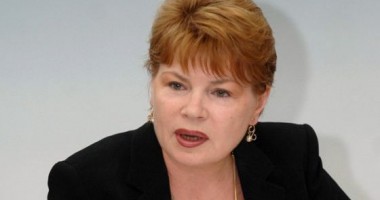 Stire din Politică-Administrație : Noul ministru al Justiției susține că are așteptări de maximă normalitate în relația cu Traian Băsescu