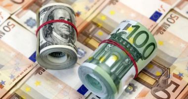 Stire din Actualitate : Moneda euro a coborât luni sub 0,99 dolari