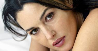Stire din Cultură-Educație : Informația zilei pentru fanii actriței Monica Bellucci